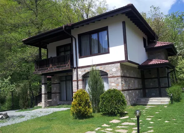 Първа Къща за Гости - Канарата